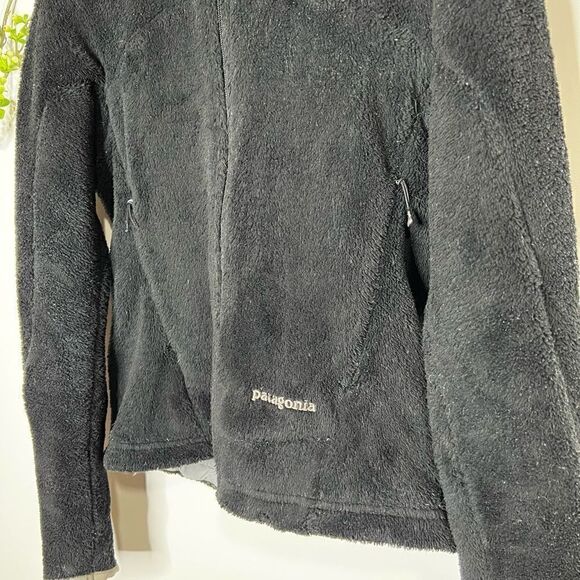 Patagonia Black Fluffy Fleece Jacket Zippered Gray Lining - Picture 3 of 16